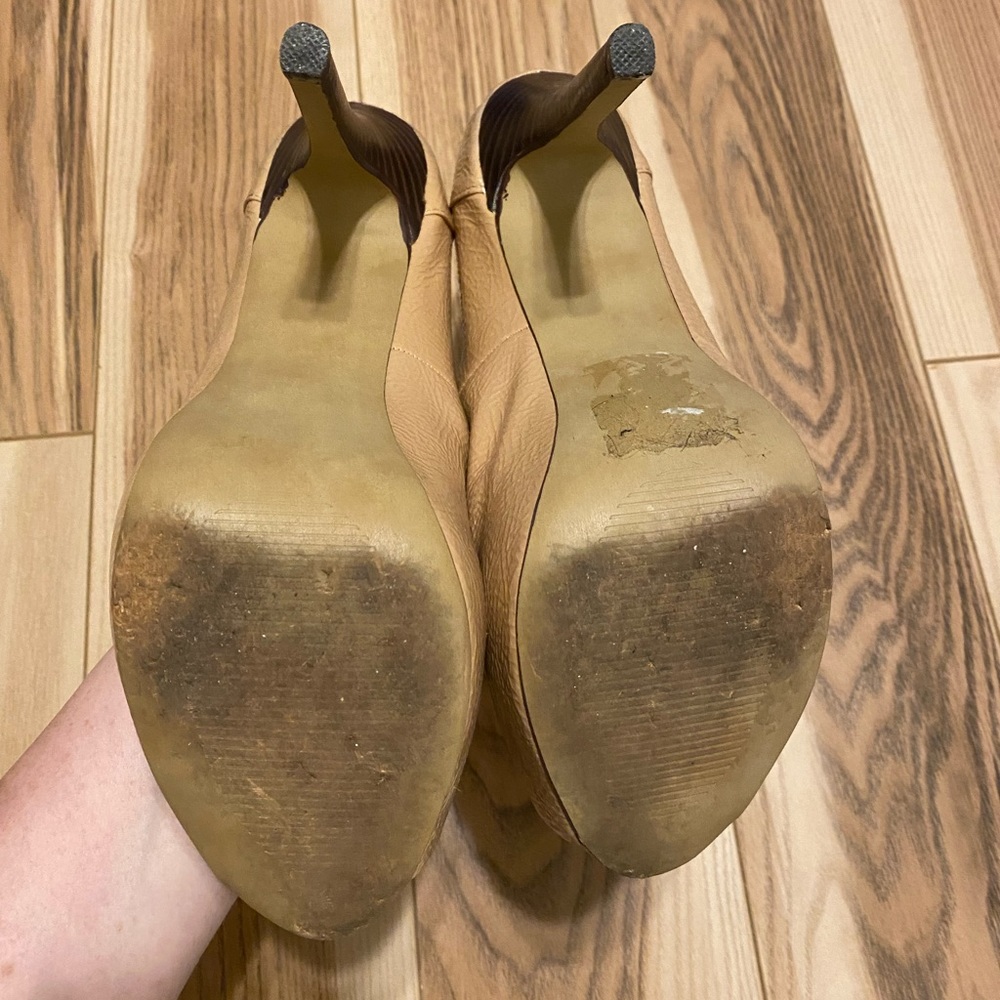 Steve Madden 4” Nude Peepers - Size 8.5 - Picture 4 of 4